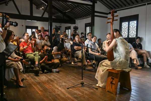 星迈网 上海拿什么吸引优质内容创作？好故事与一座城，是“双向奔赴”，也在“互相托举”